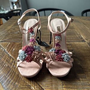 ZARA Basic Pink Floral High Heeled Sandals – 3D Flower Cluster Details –Size 7.5